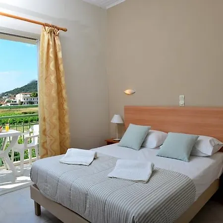 Plessas Palace Ξενοδοχείο με διαμερίσματα