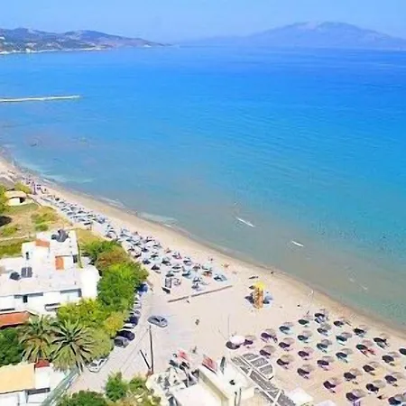 Plessas Palace Αλυκανάς