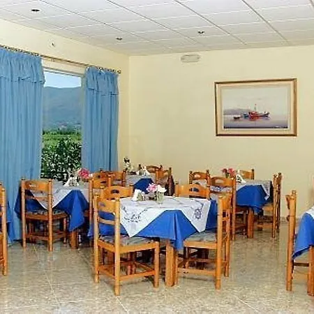 Plessas Palace 3*