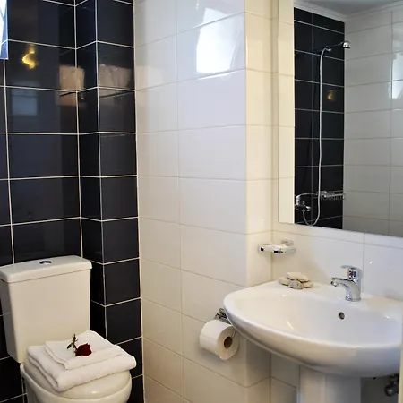 Plessas Palace Lägenhetshotell 3*