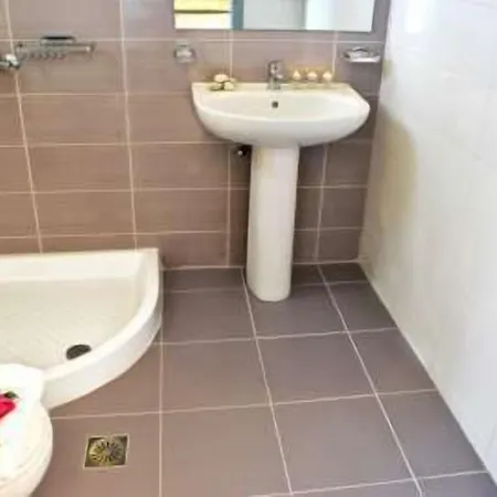 Plessas Palace 3*