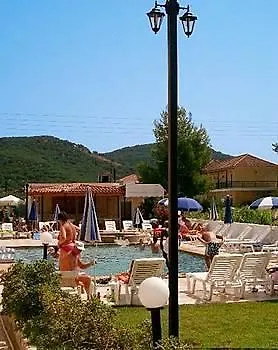 Plessas Palace Aparthotel 3*