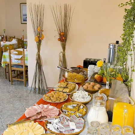 Aparthotel Plessas Palace