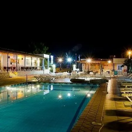 Aparthotel Plessas Palace 3*