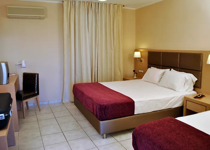 Plessas Palace 3*