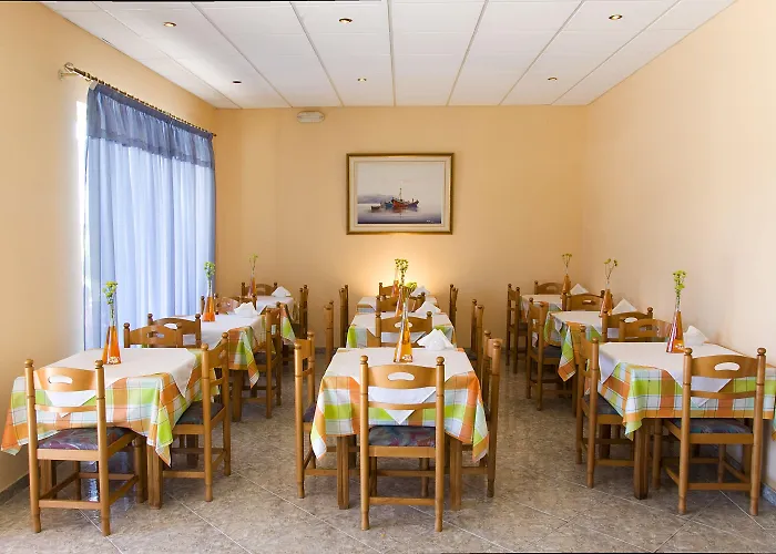 Plessas Palace אליקאנאס