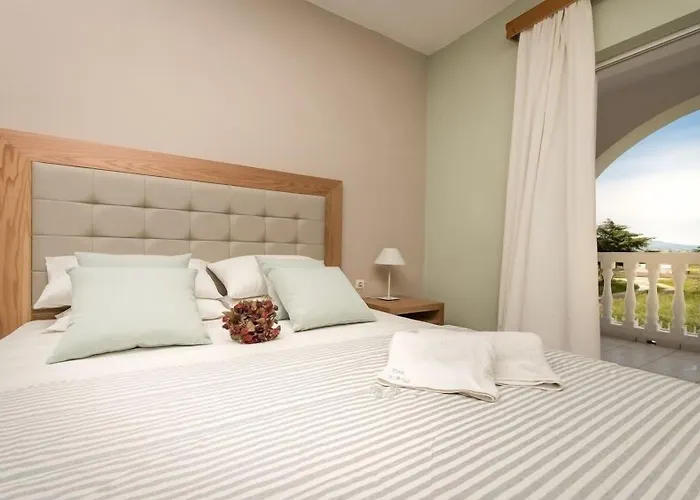 Plessas Palace 3*