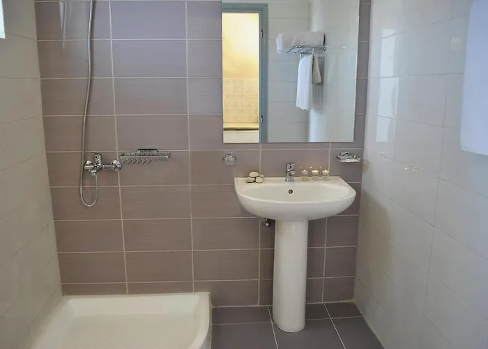 Plessas Palace אליקאנאס