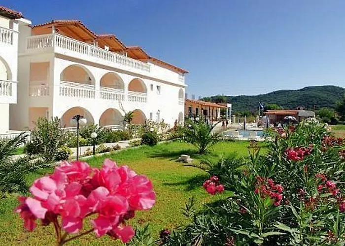 Plessas Palace אליקאנאס