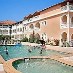 Plessas Palace 3*