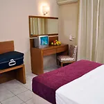 Plessas Palace Lägenhetshotell 3*