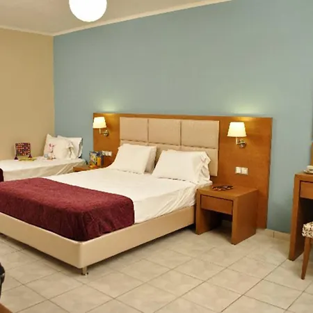 Plessas Palace Lägenhetshotell 3*