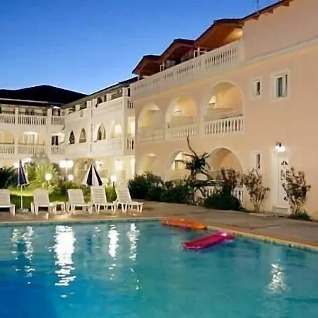 Plessas Palace 3*